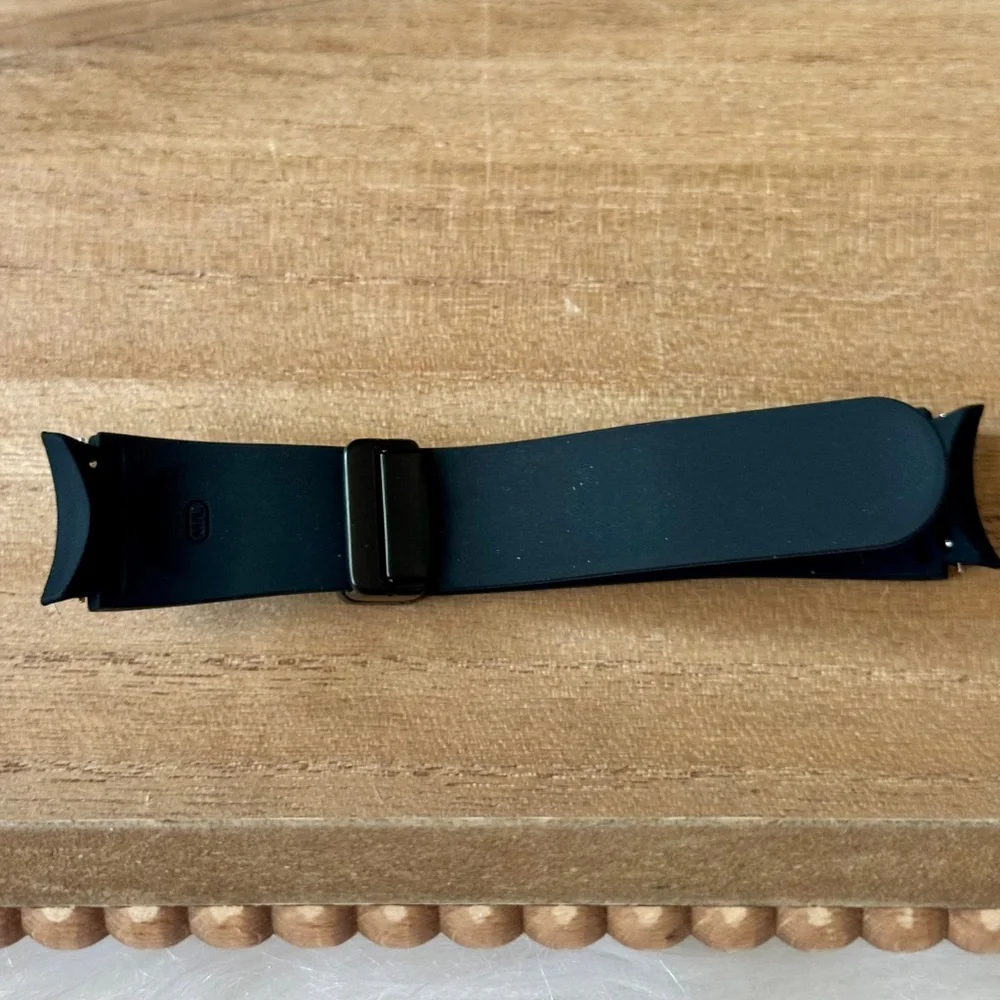 Astra‎ Straps Black Silicone Watch Band Replacement Strap